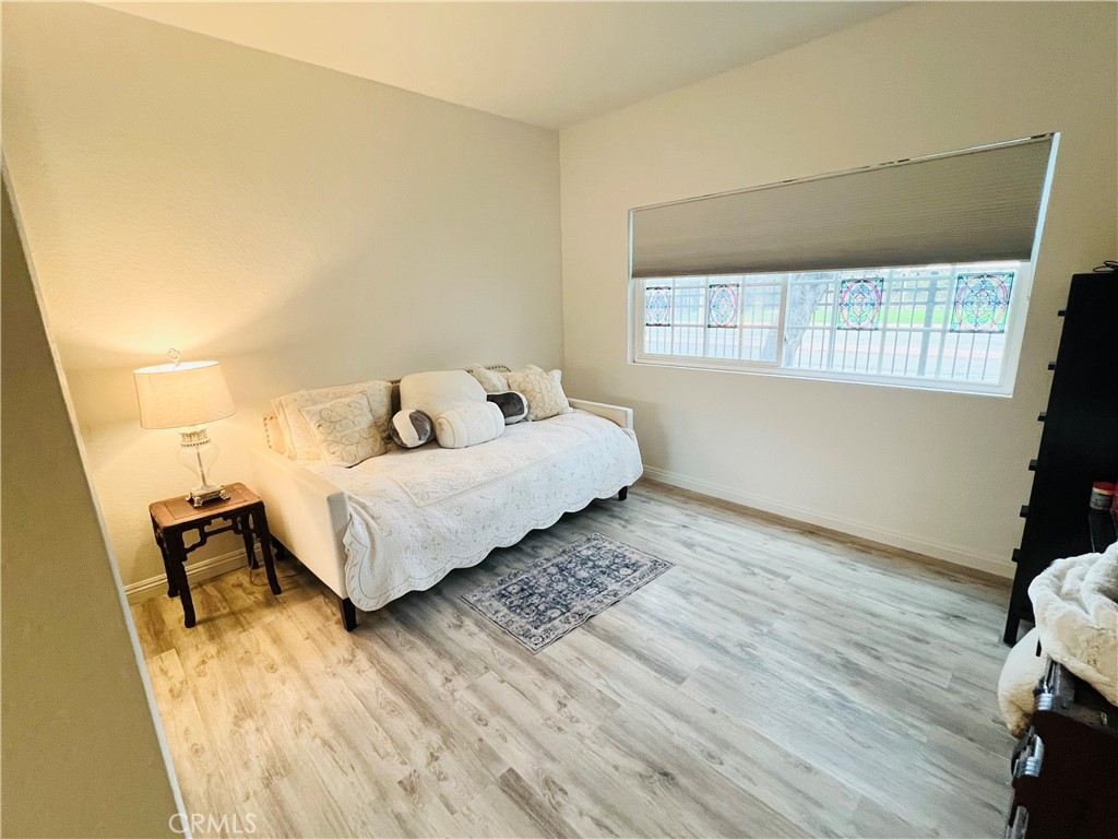 3710 S Bear Street 90