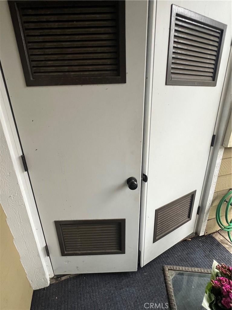 3710 S Bear Street 90