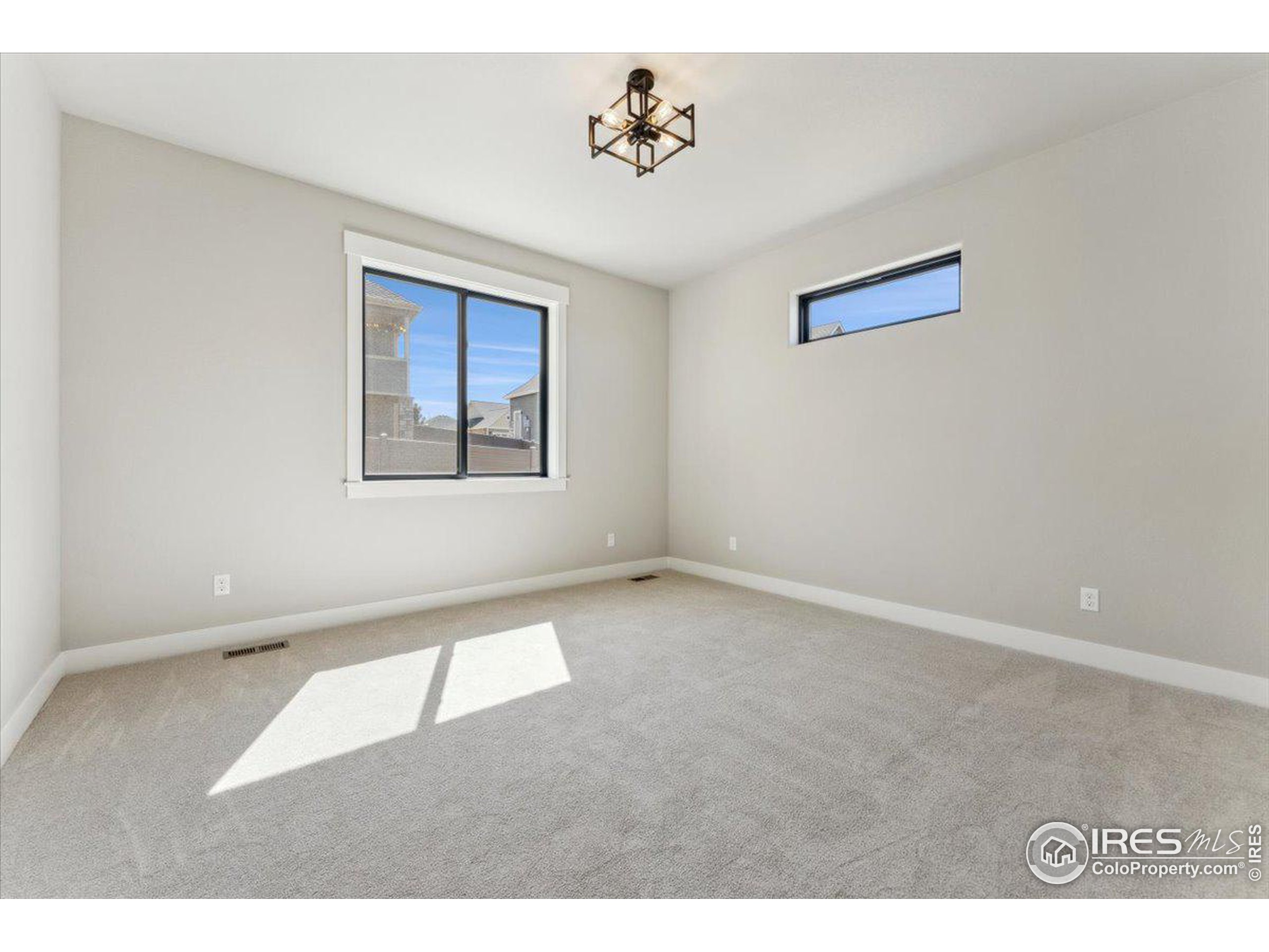 1361 Art Dr