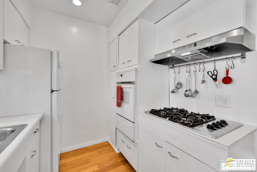 2290 S Palm Canyon Dr Unit: 115