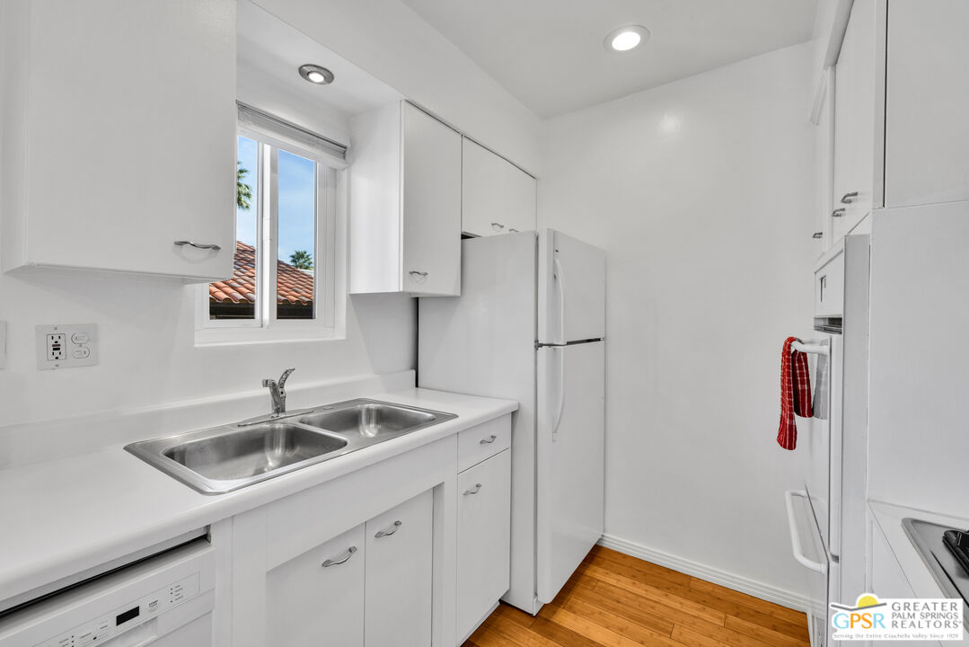 2290 S Palm Canyon Dr Unit: 115