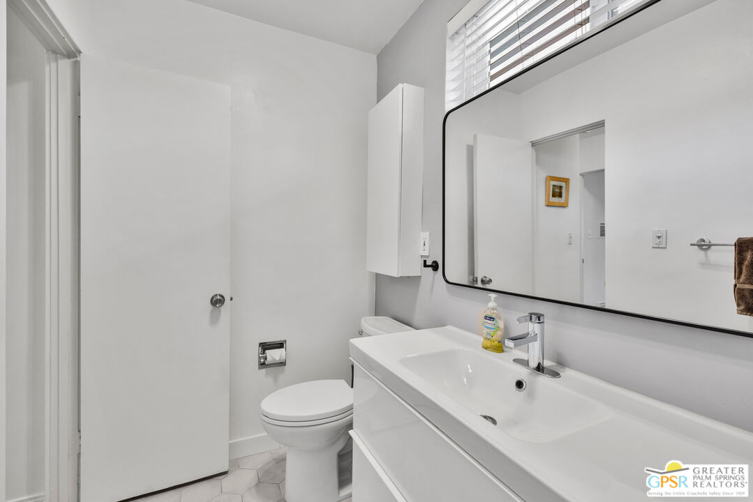 2290 S Palm Canyon Dr Unit: 115