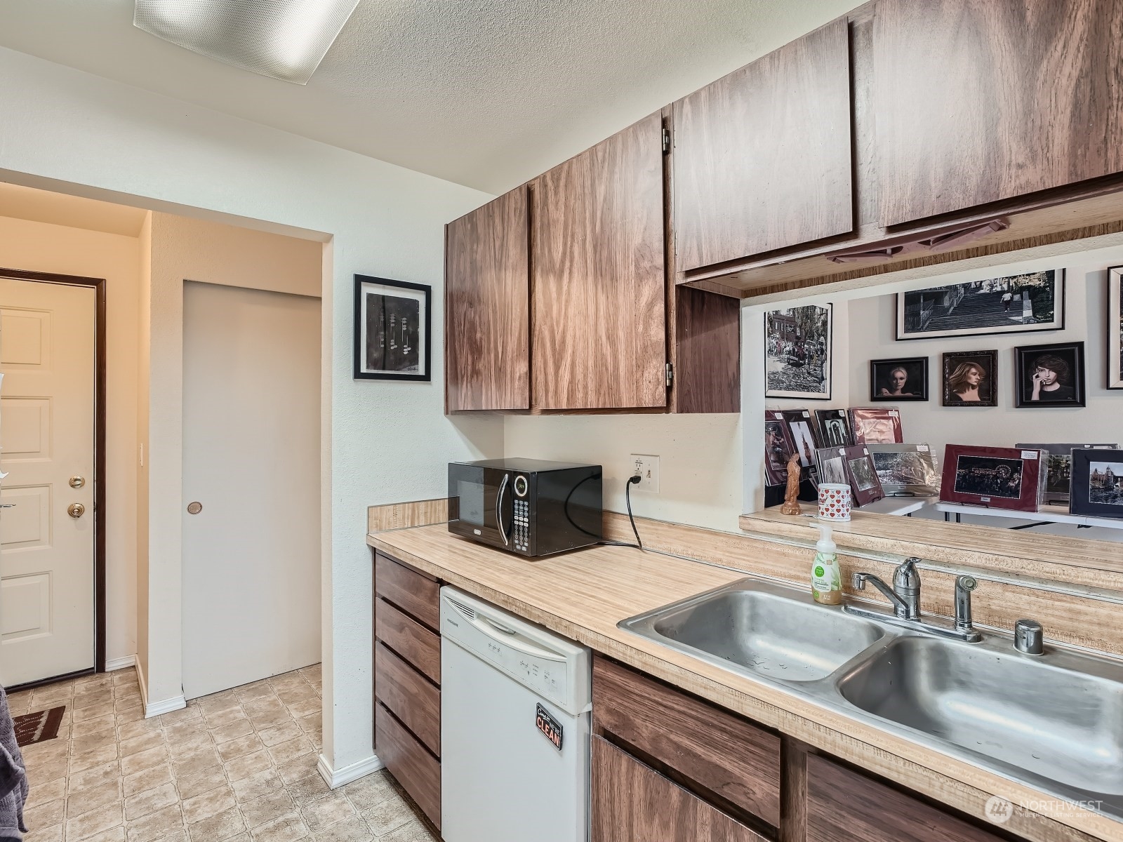 1102 8th Street NE #23