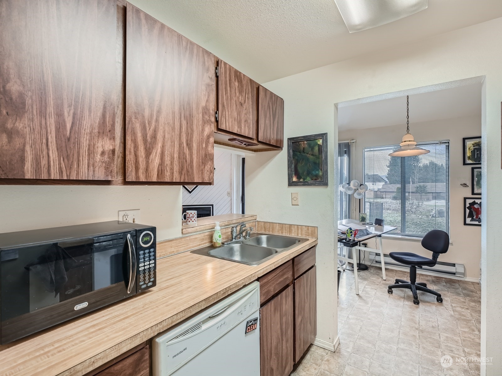 1102 8th Street NE #23