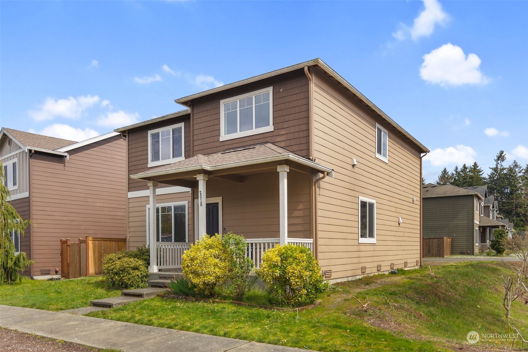 2015 E 43rd Street