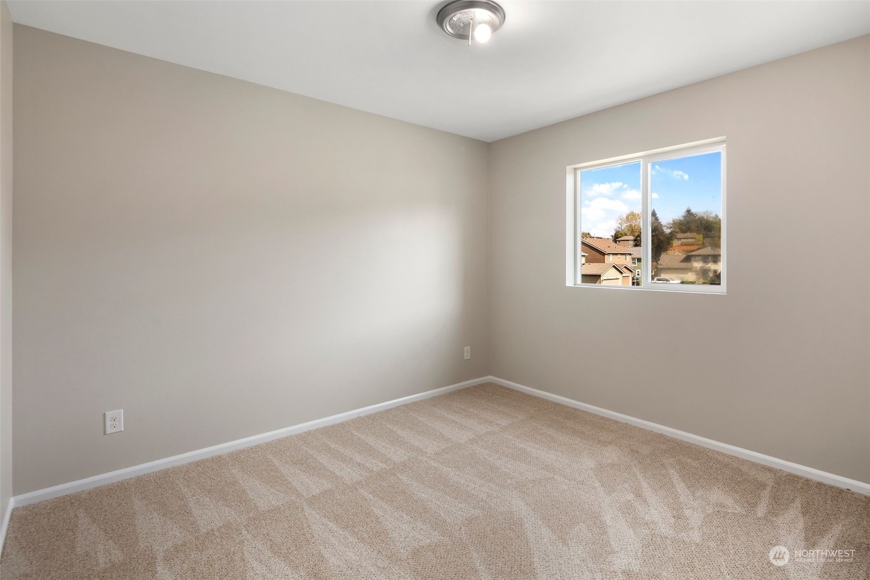 2015 E 43rd Street