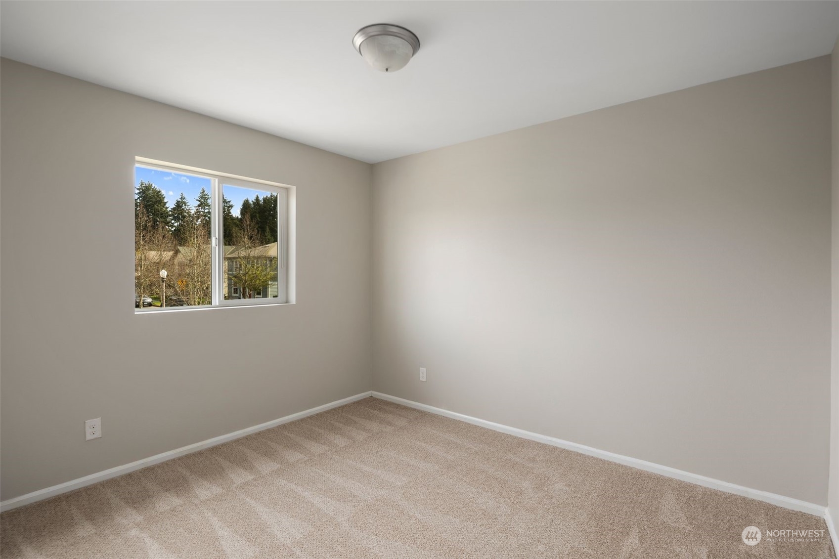 2015 E 43rd Street