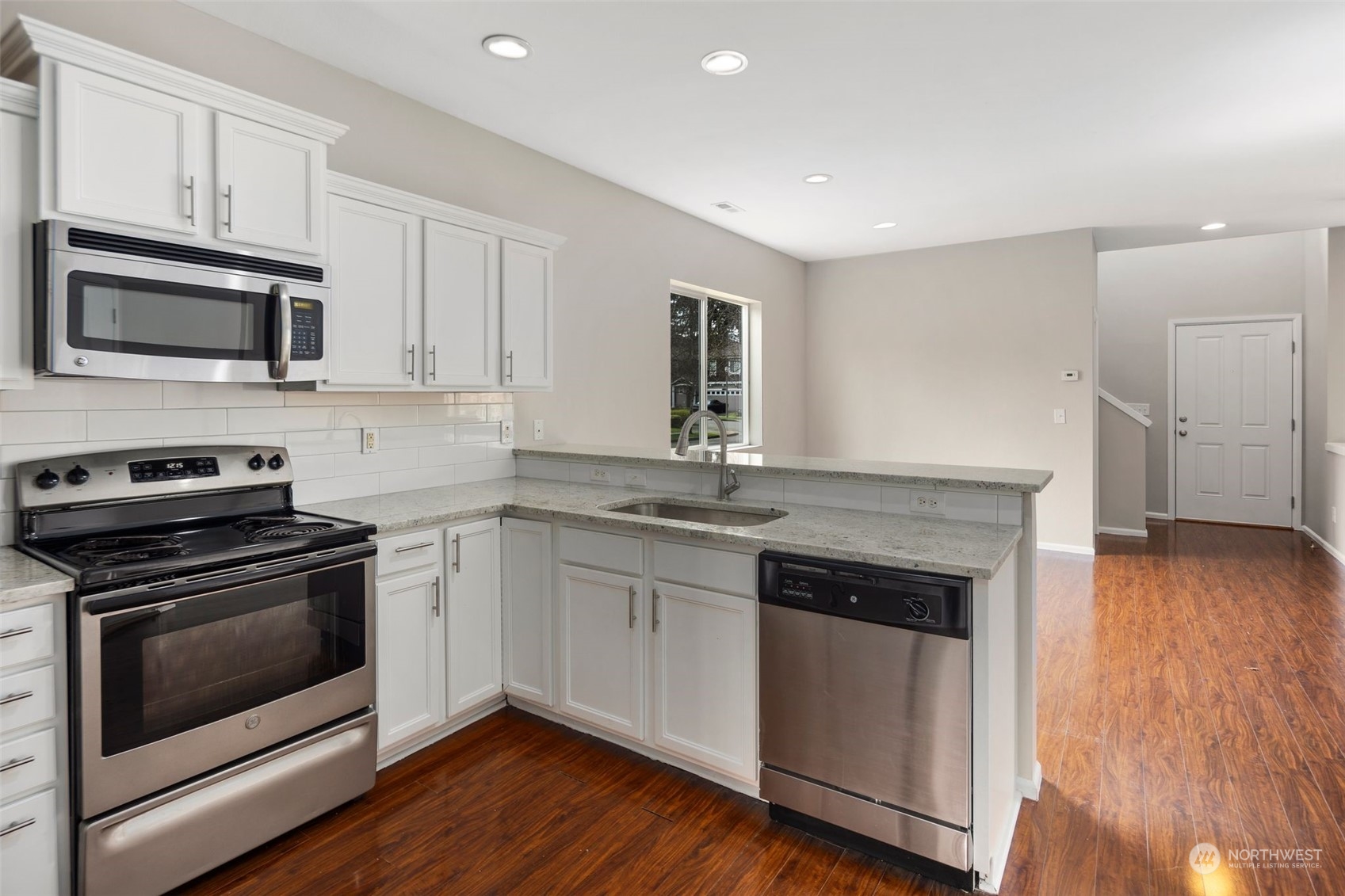 2015 E 43rd Street