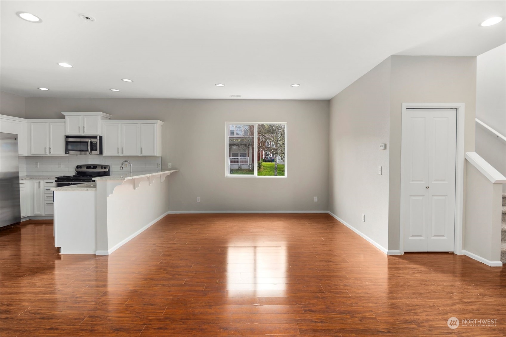 2015 E 43rd Street