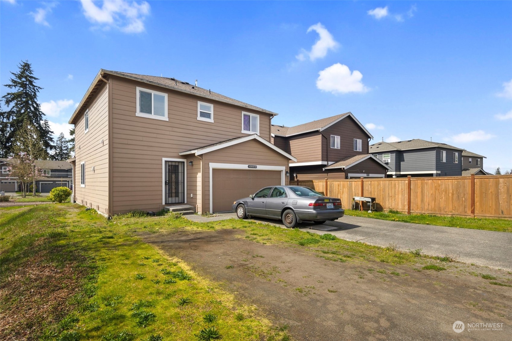 2015 E 43rd Street
