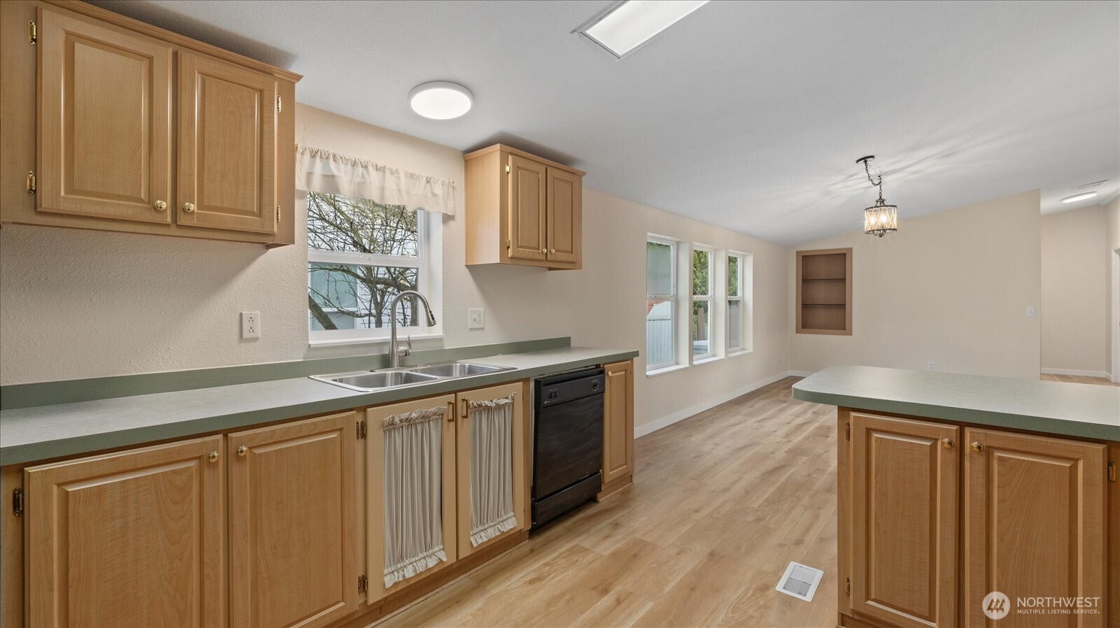 19920 67th Avenue NE Unit: 20