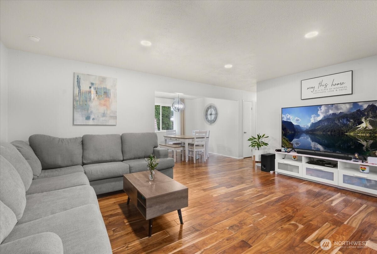 210 Rainbow Drive