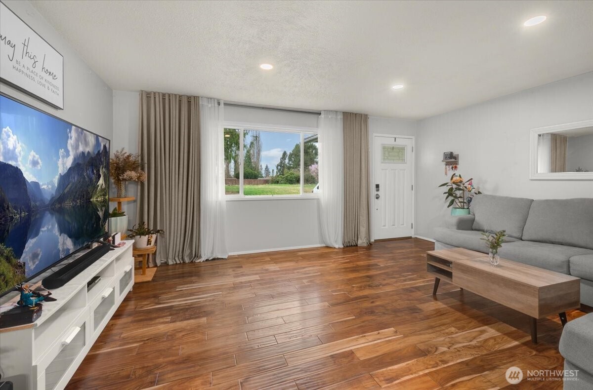210 Rainbow Drive