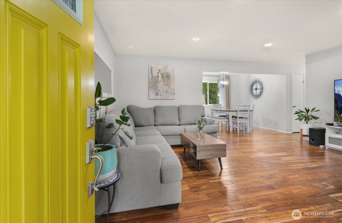 210 Rainbow Drive