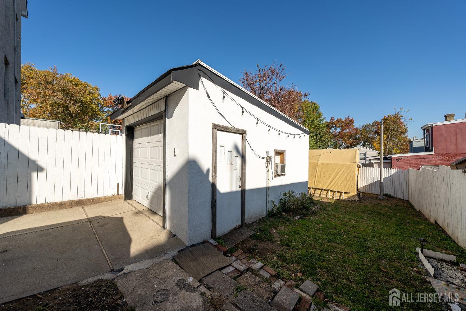 336 Lawrence Street