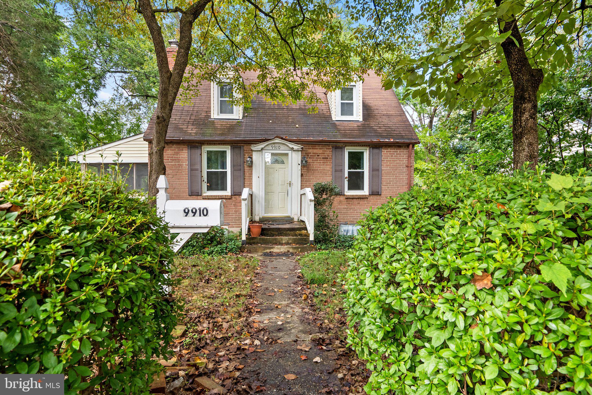 9910 Gardiner AVENUE