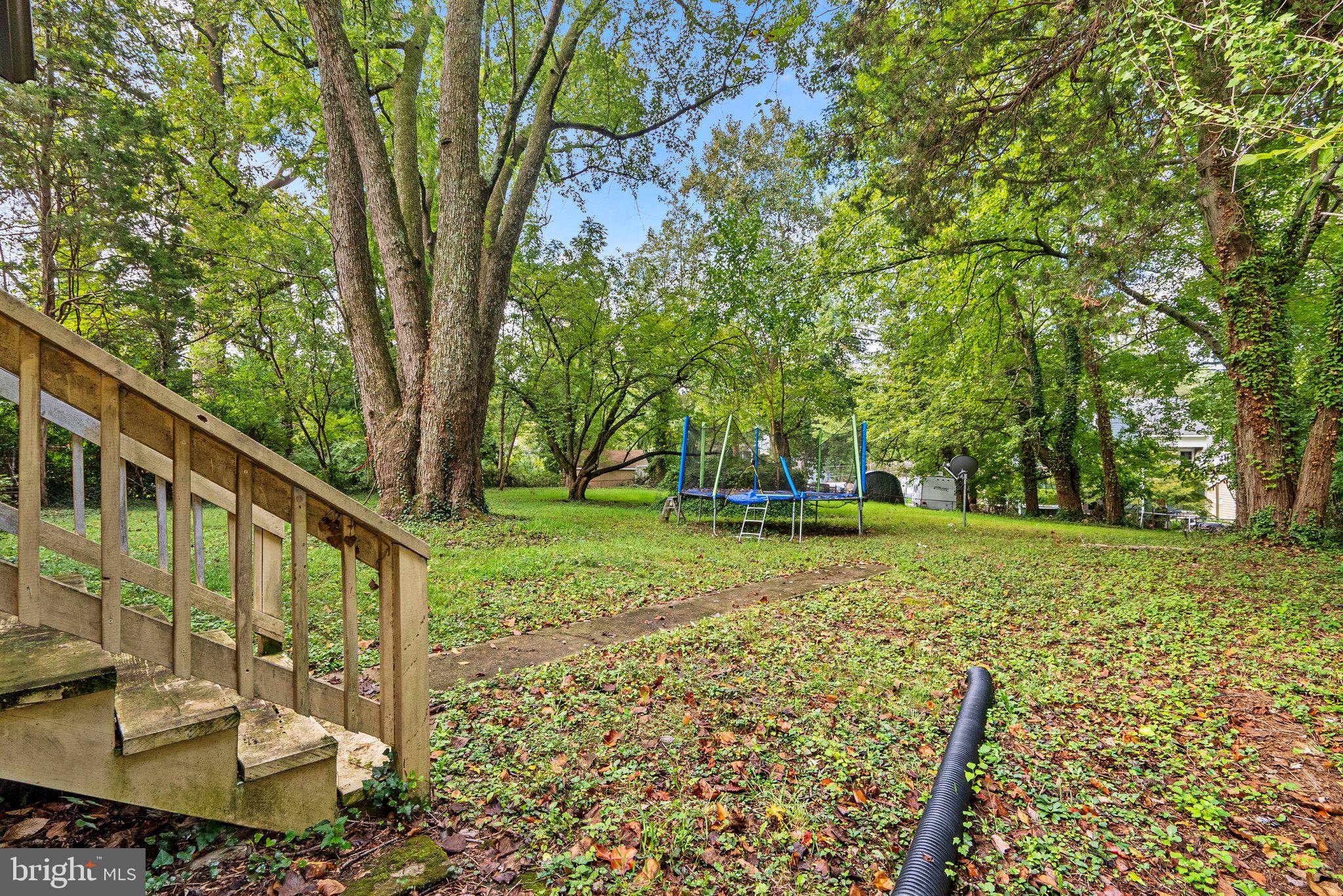 9910 Gardiner AVENUE