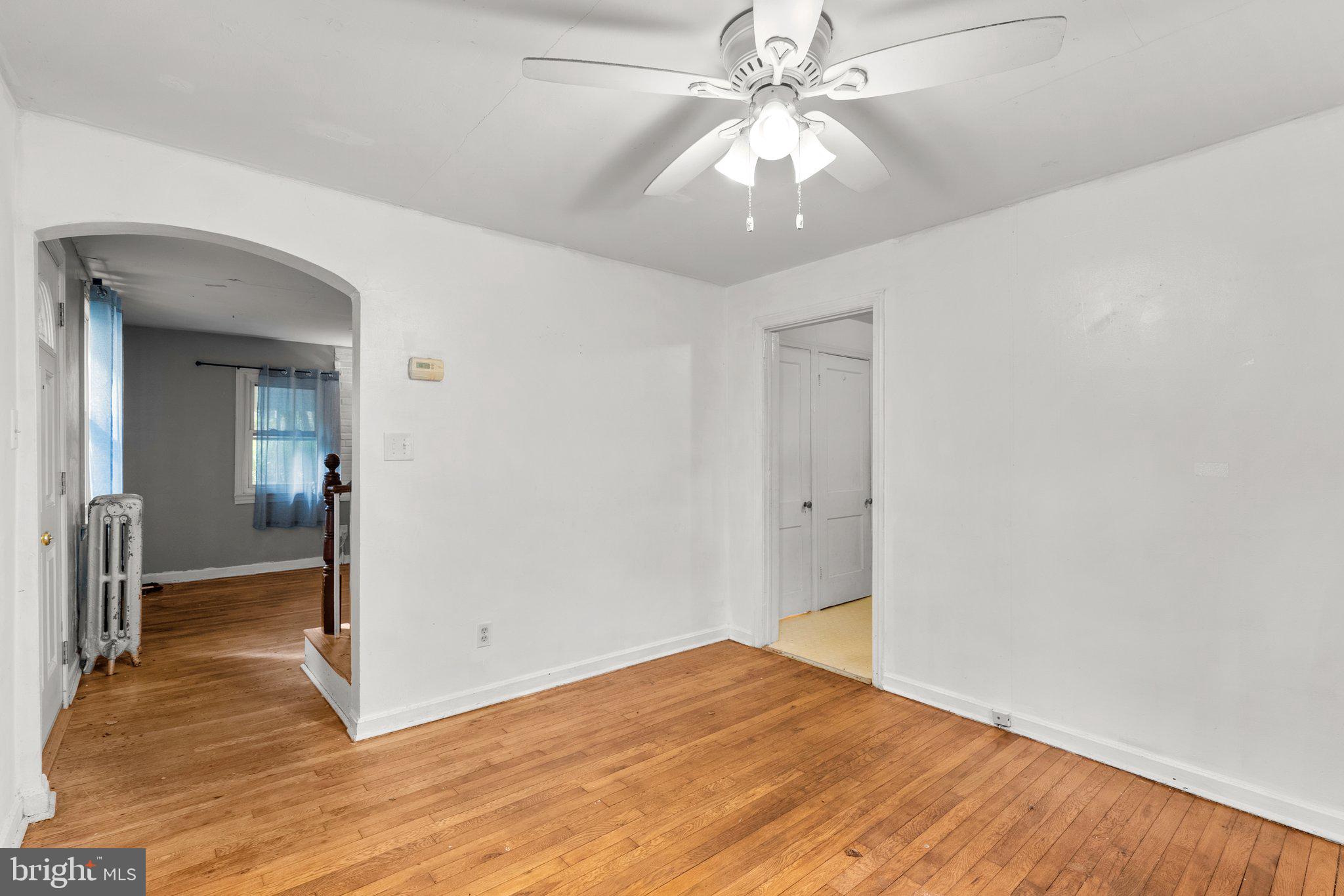 9910 Gardiner AVENUE