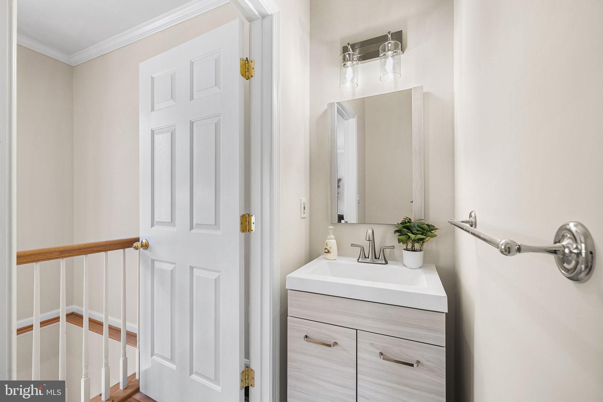 135 WOOTTON OAKS COURT