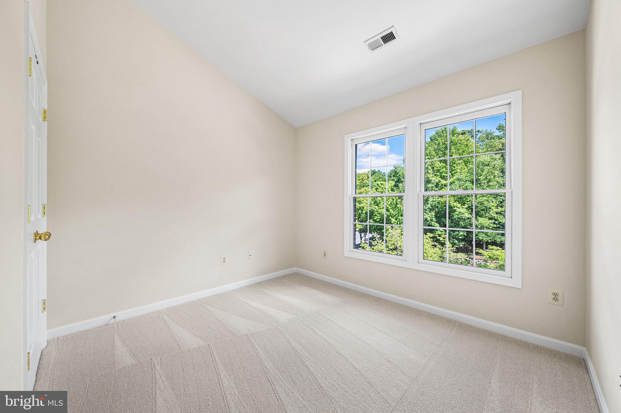 135 WOOTTON OAKS COURT