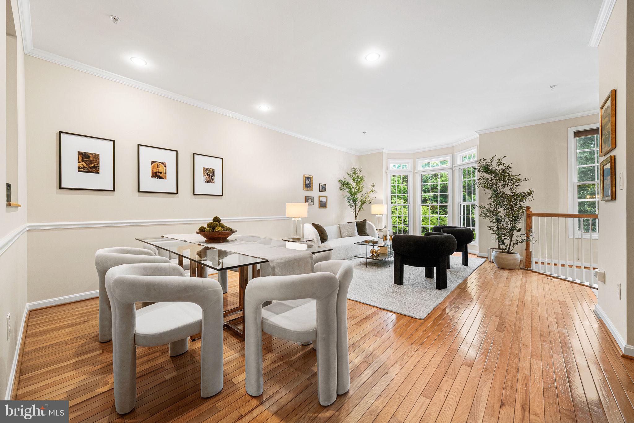 135 WOOTTON OAKS COURT