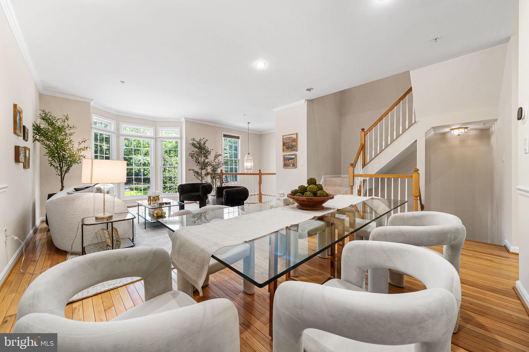 135 WOOTTON OAKS COURT