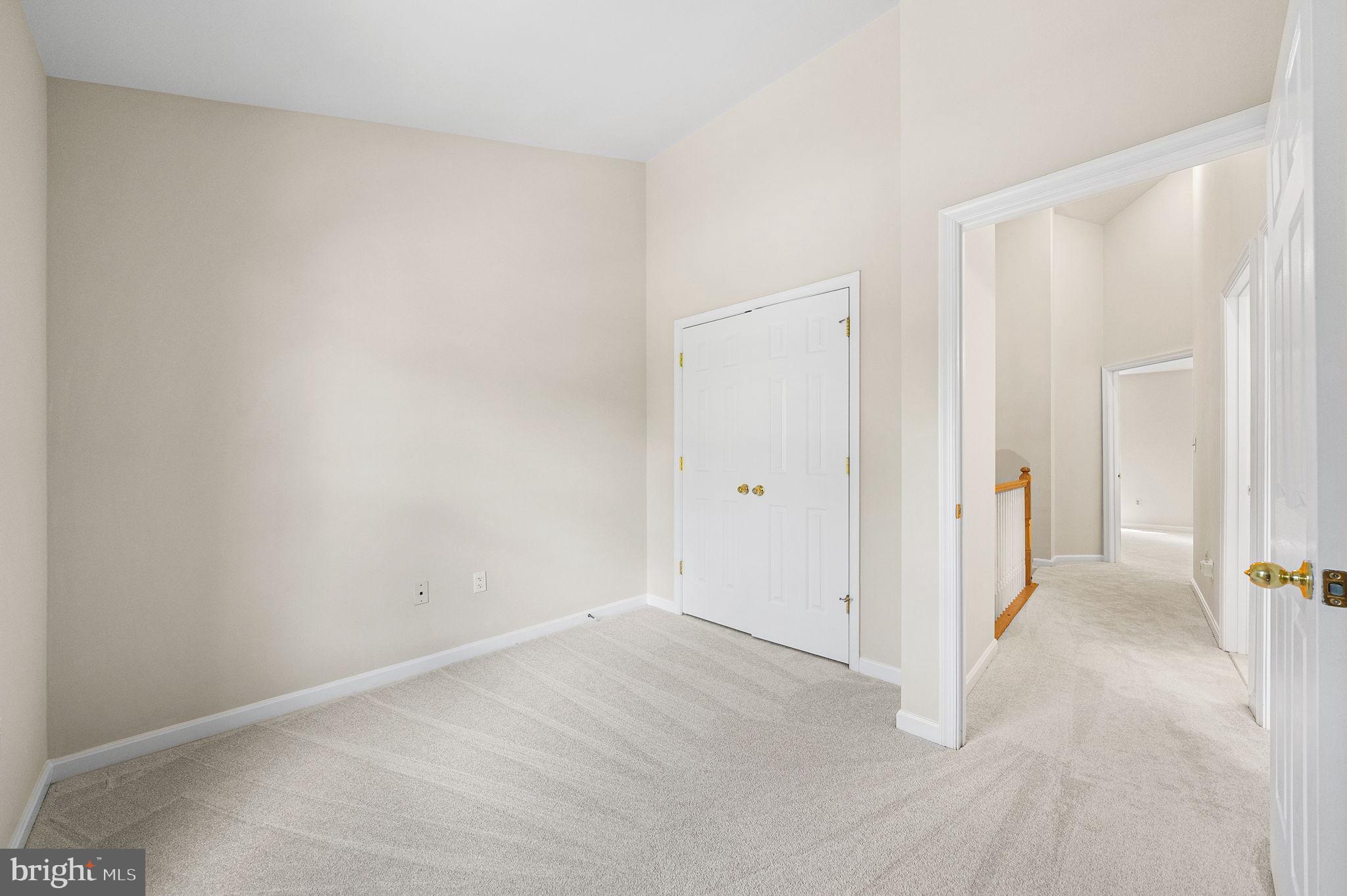 135 WOOTTON OAKS COURT