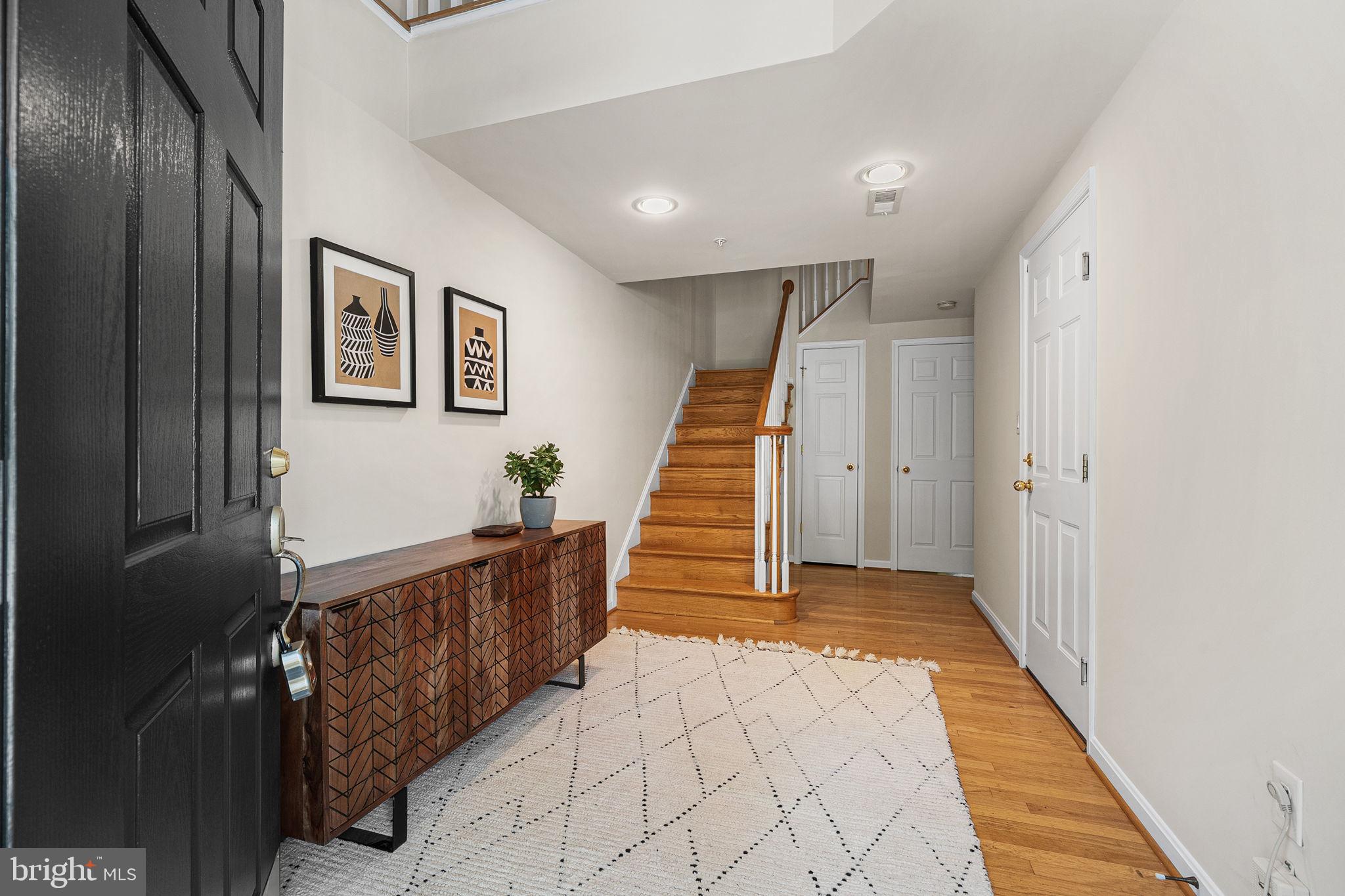 135 WOOTTON OAKS COURT