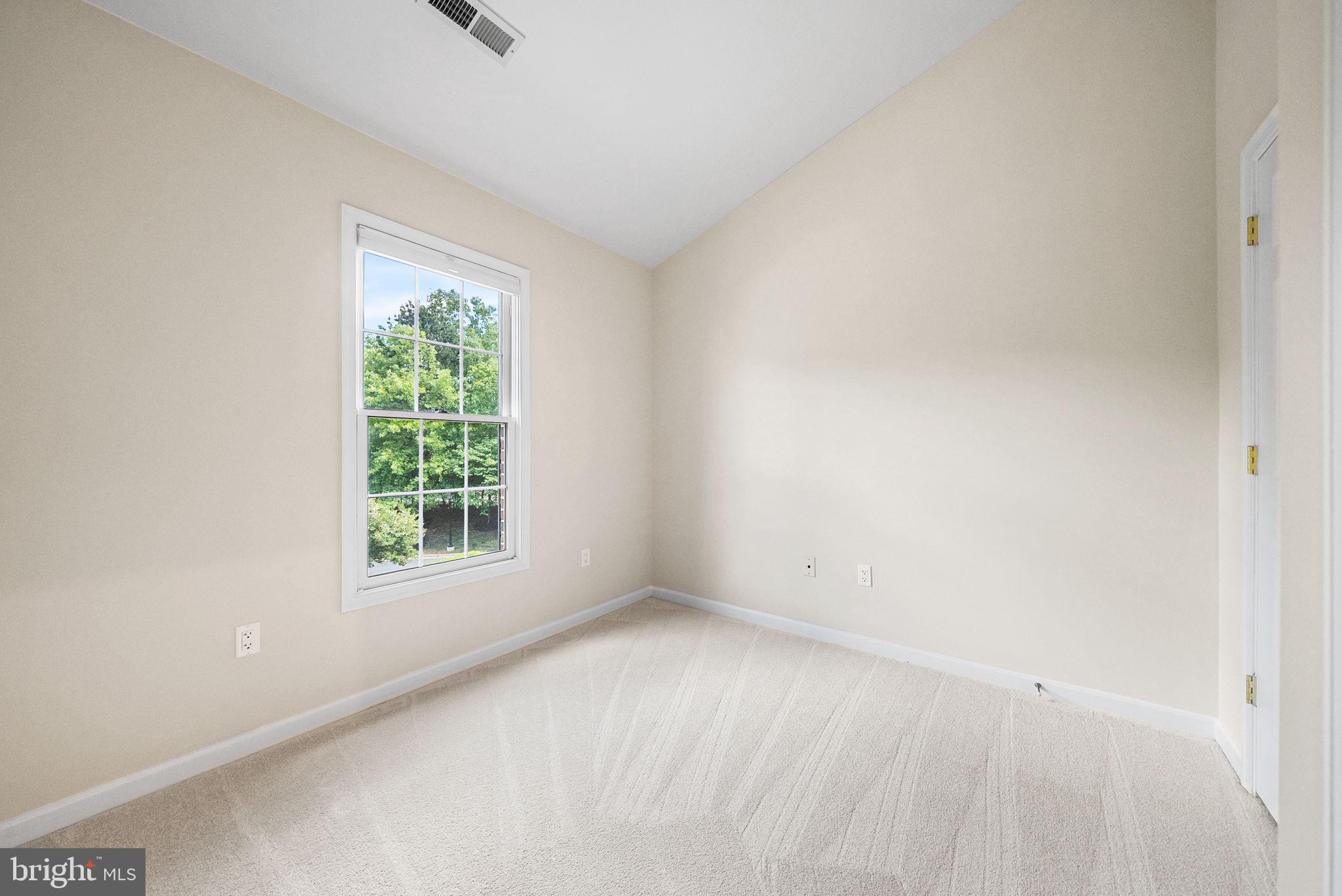 135 WOOTTON OAKS COURT