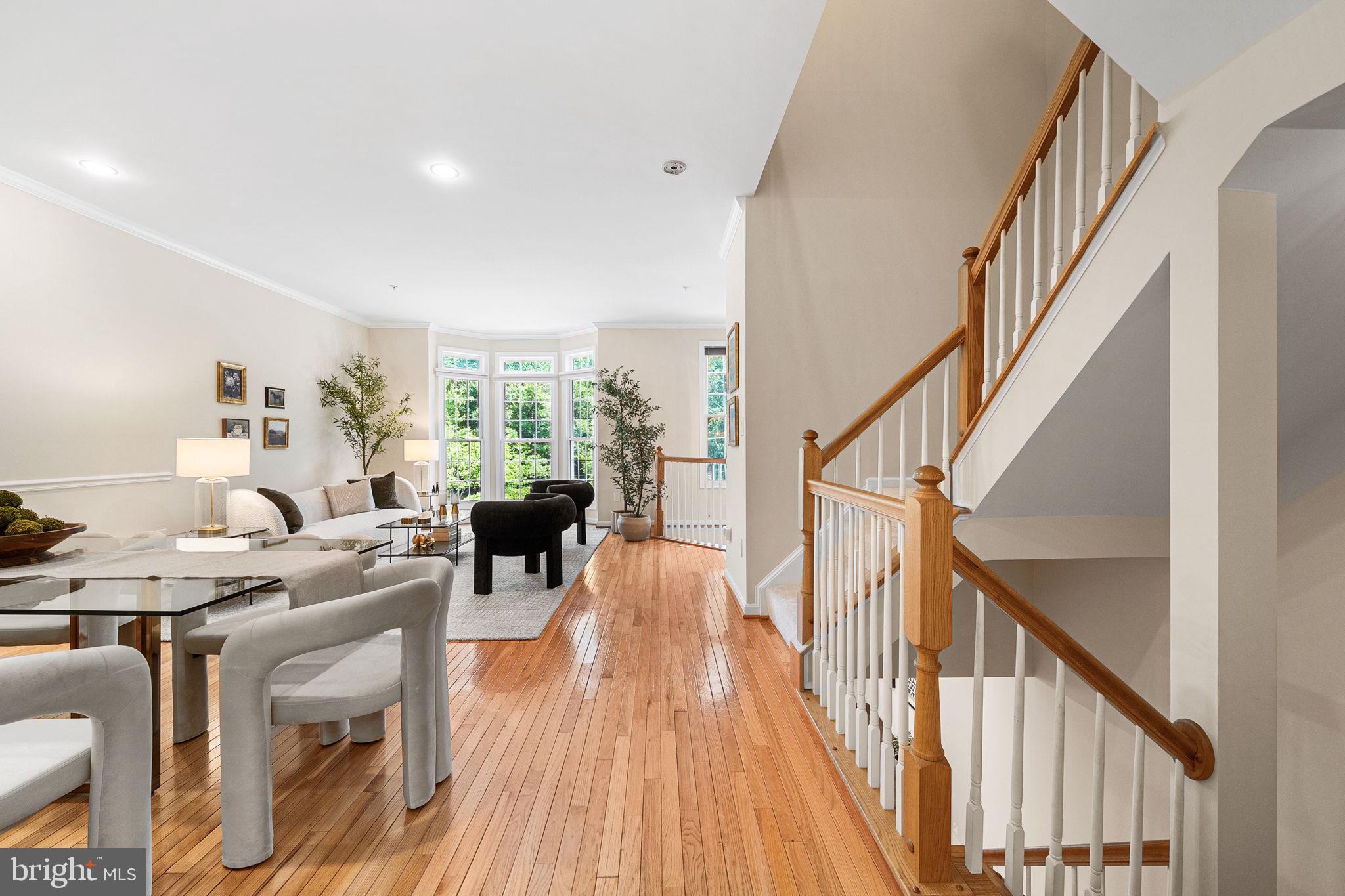 135 WOOTTON OAKS COURT