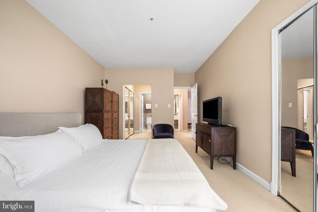 10800 ANTIGUA TERRACE 205