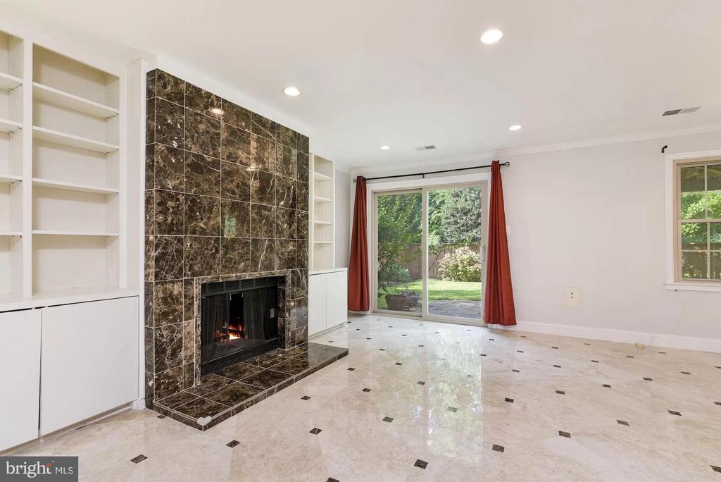 10127 CRESTBERRY PLACE