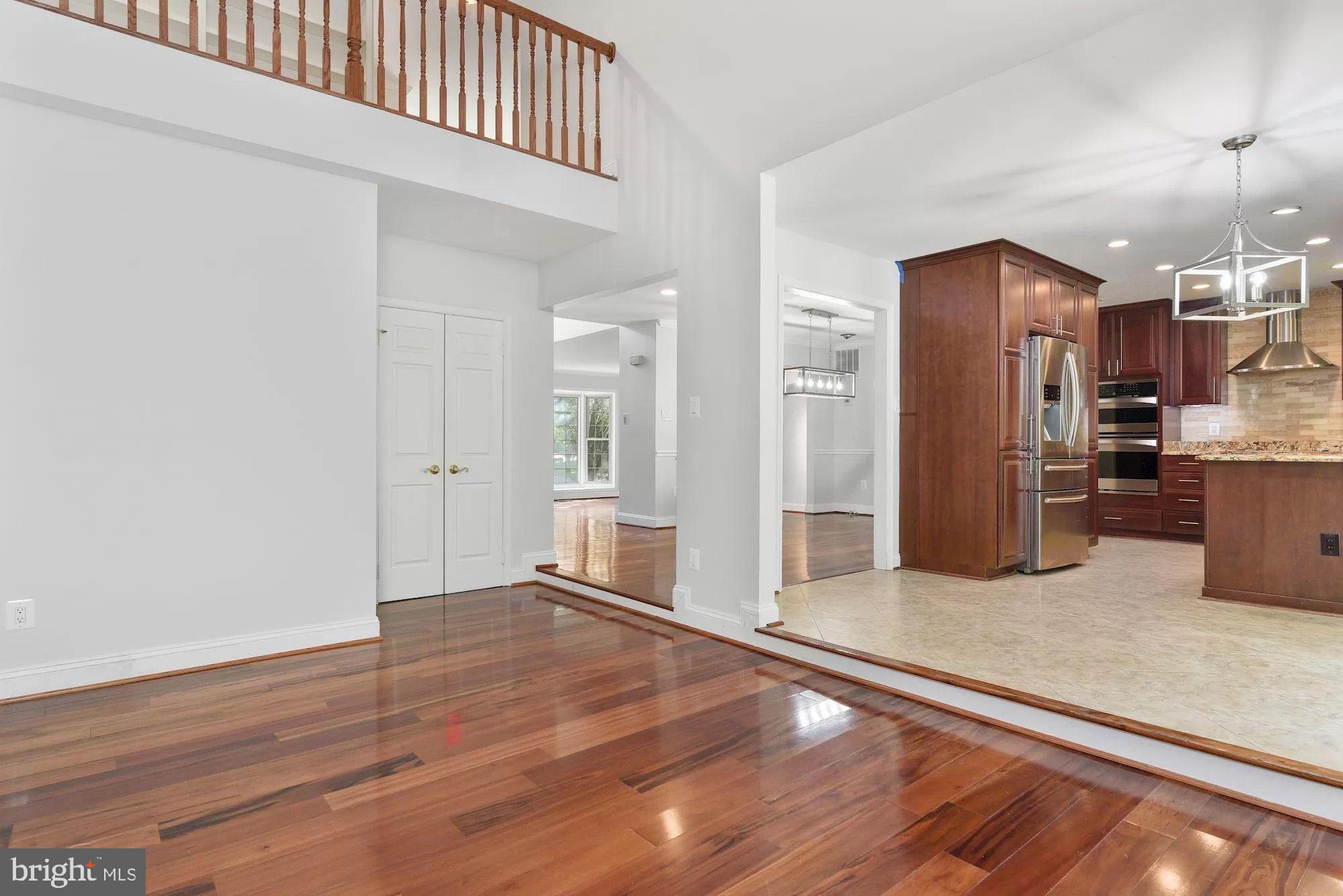10127 CRESTBERRY PLACE