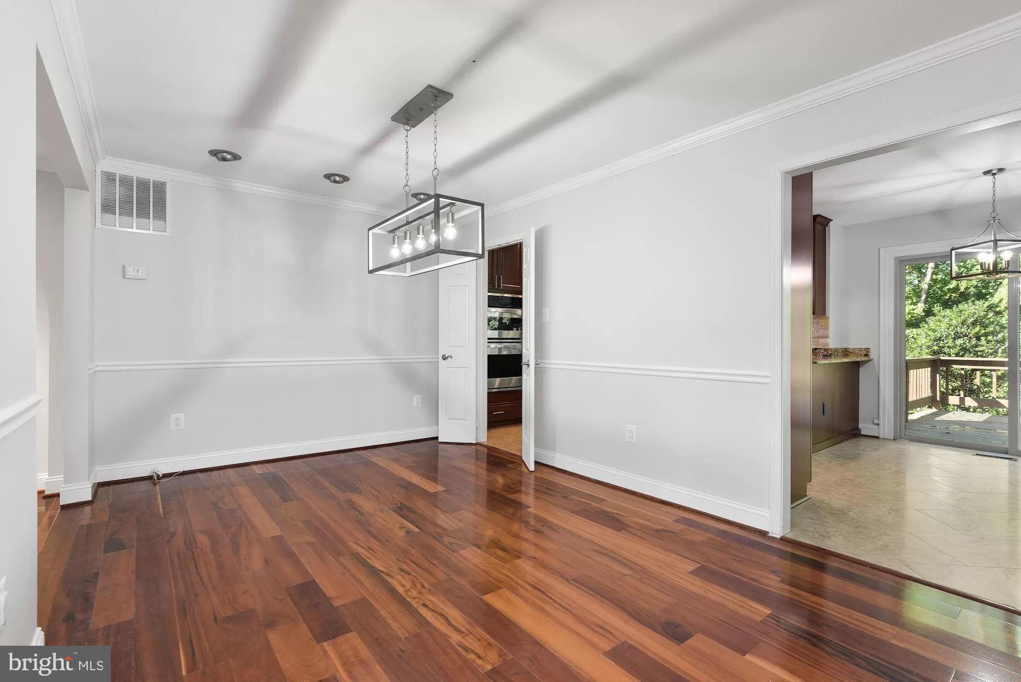10127 CRESTBERRY PLACE