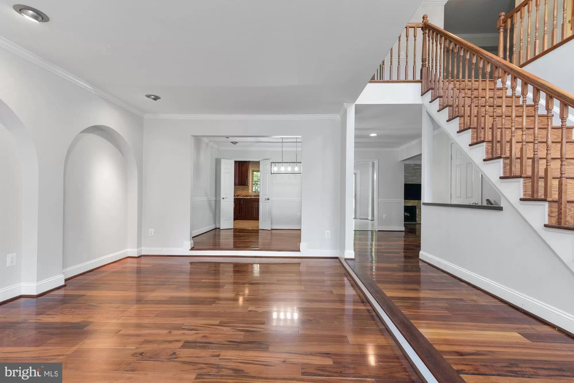 10127 CRESTBERRY PLACE