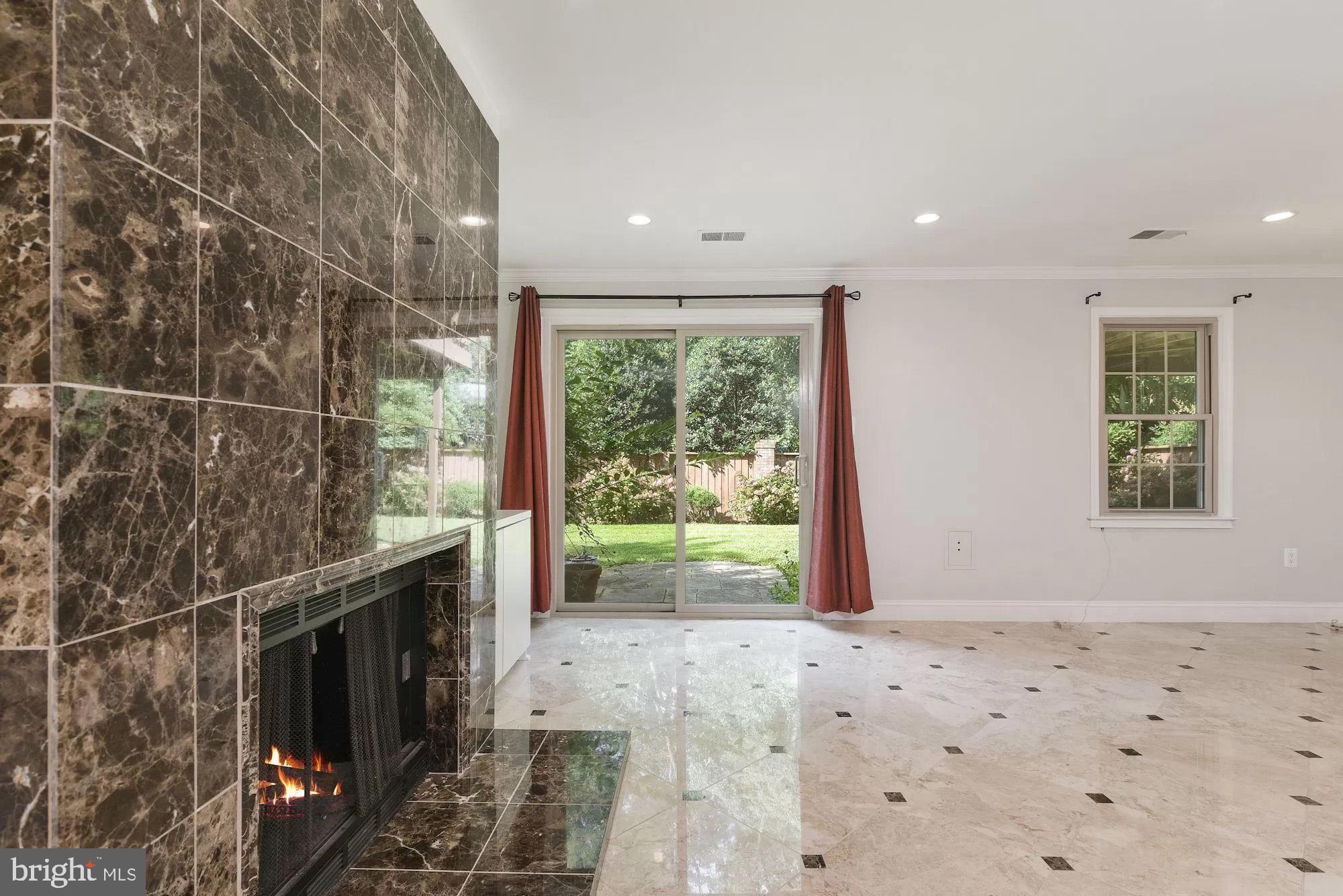 10127 CRESTBERRY PLACE