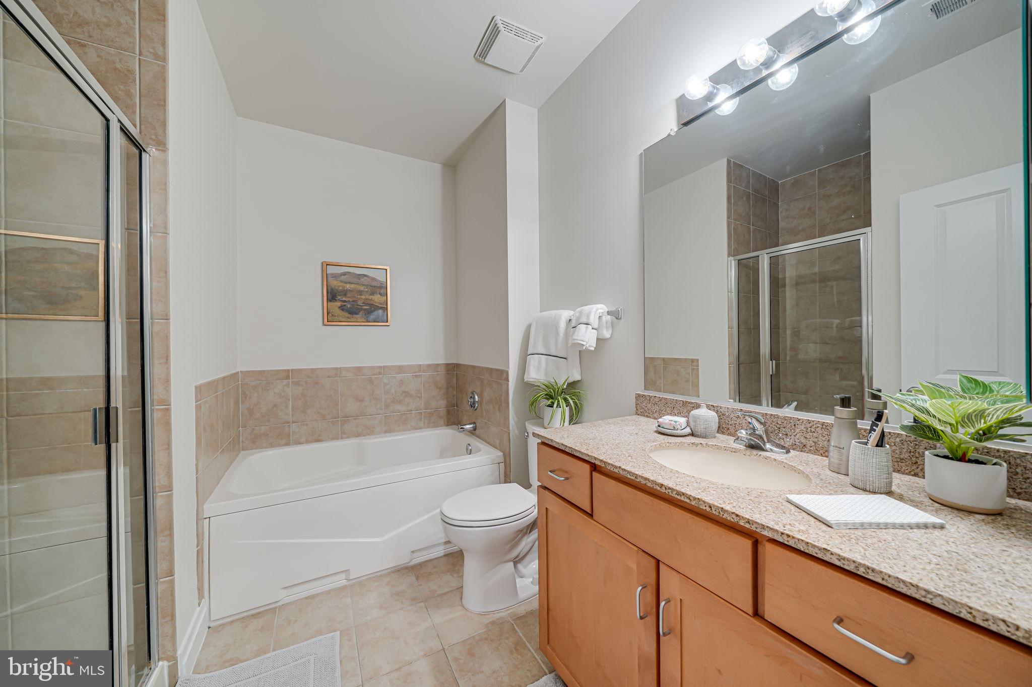 2220 Fairfax Dr #112