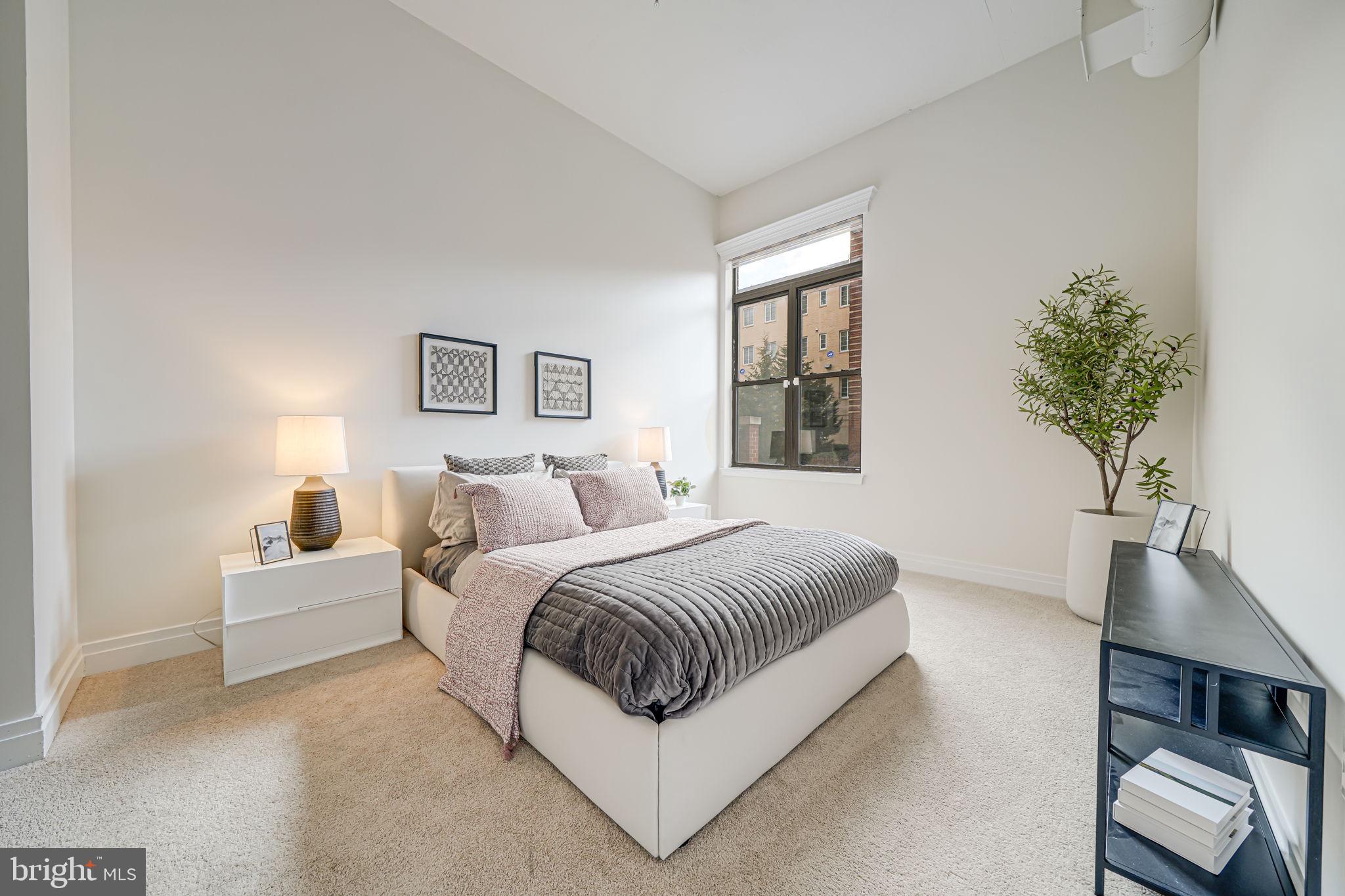 2220 Fairfax Dr #112