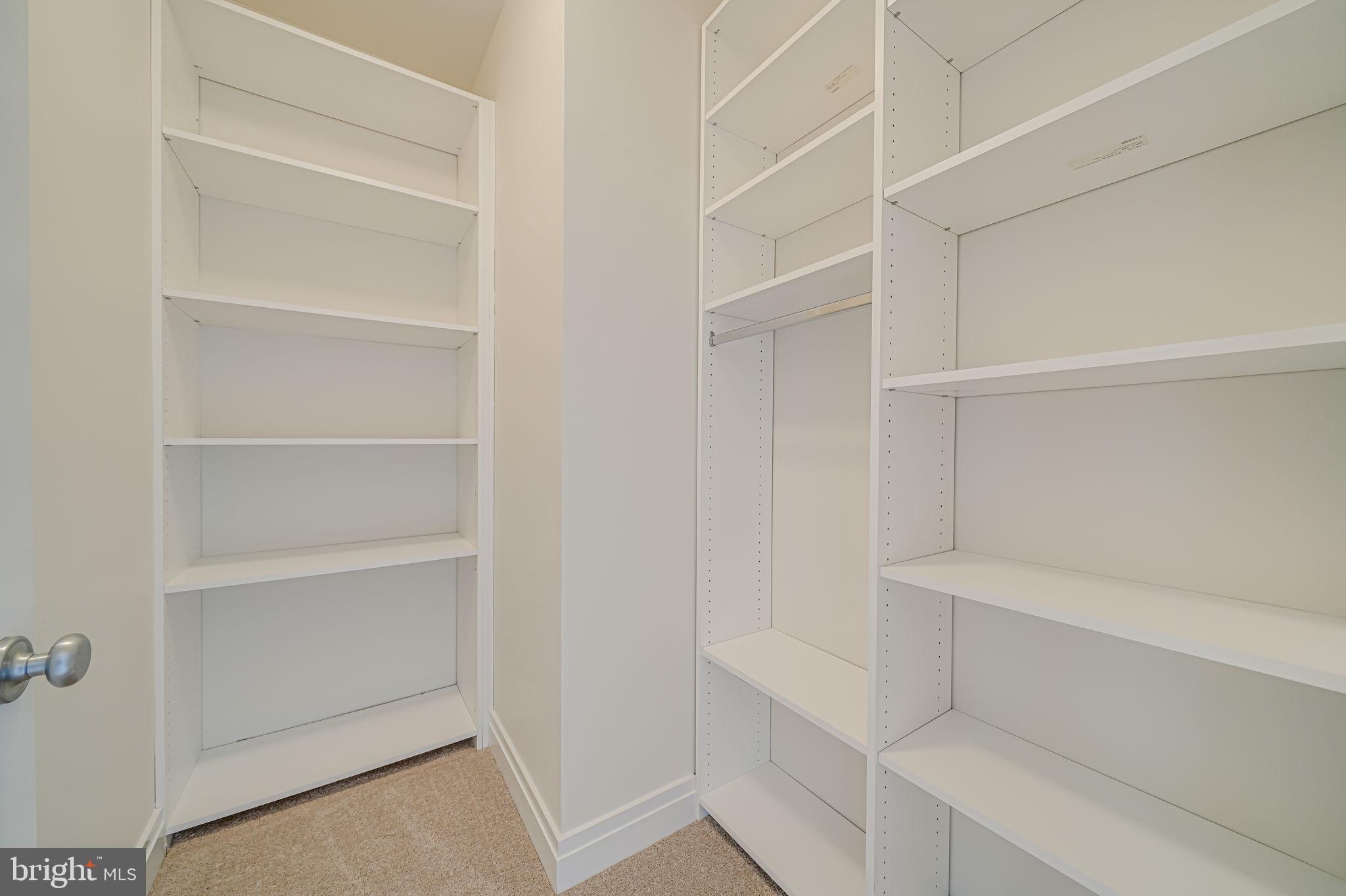 2220 Fairfax Dr #112