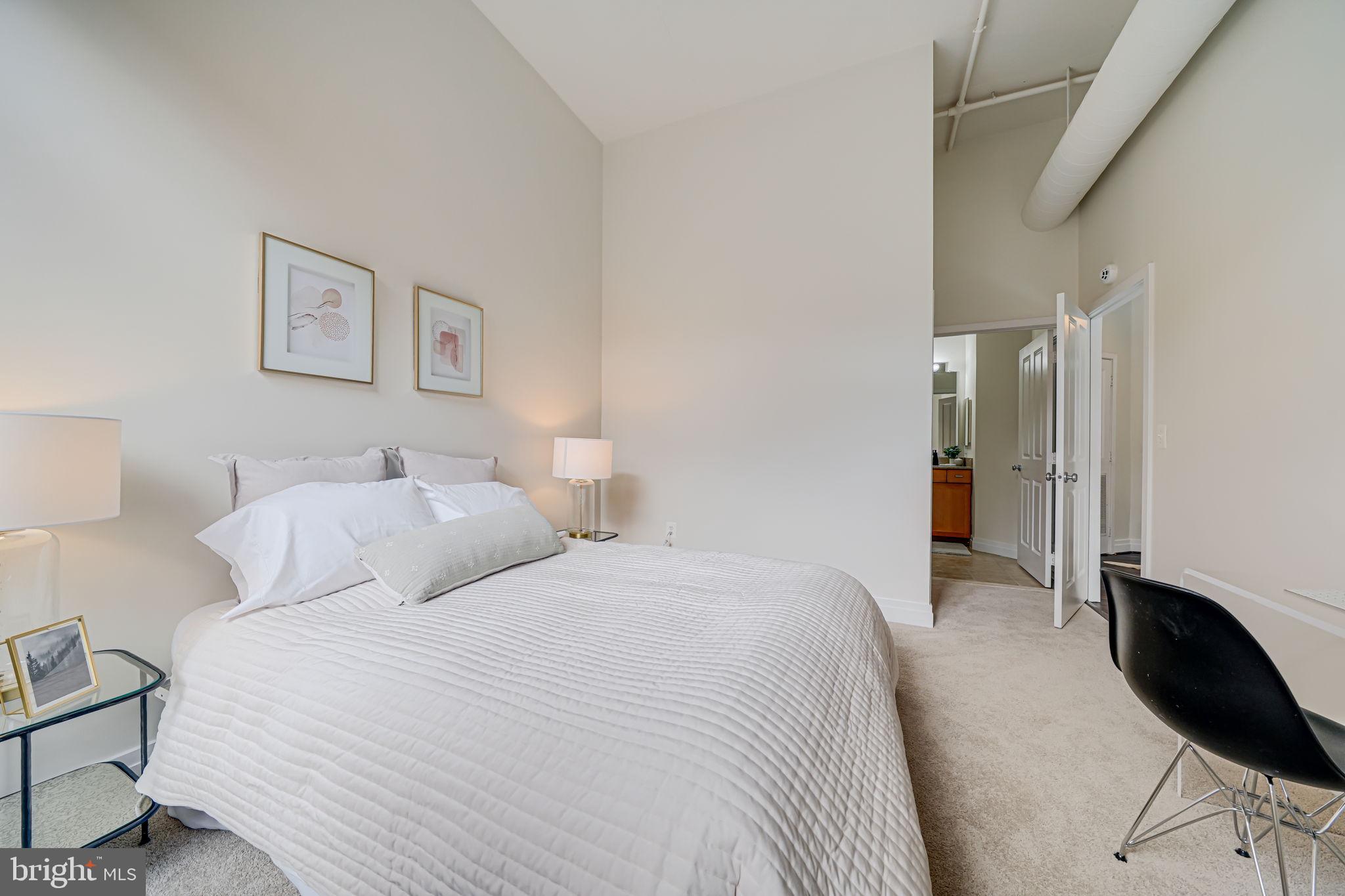 2220 Fairfax Dr #112