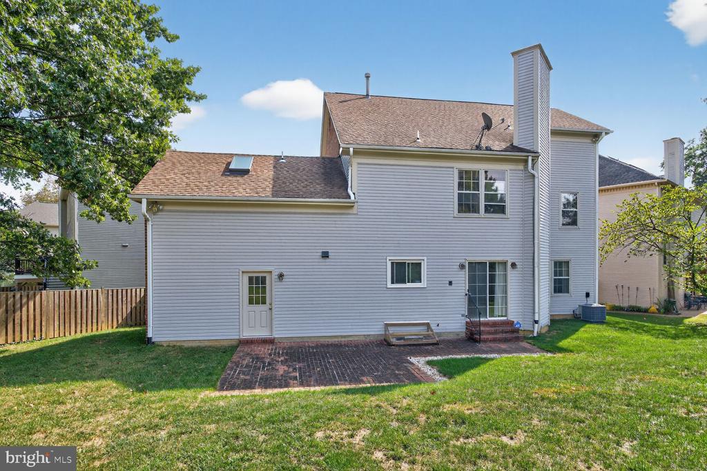 5405 8TH ROAD N
