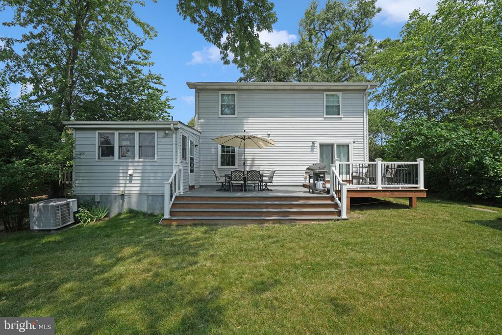 5208 8TH ROAD N
