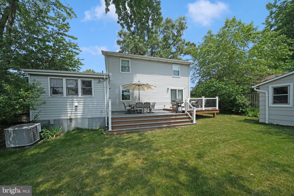 5208 8TH ROAD N