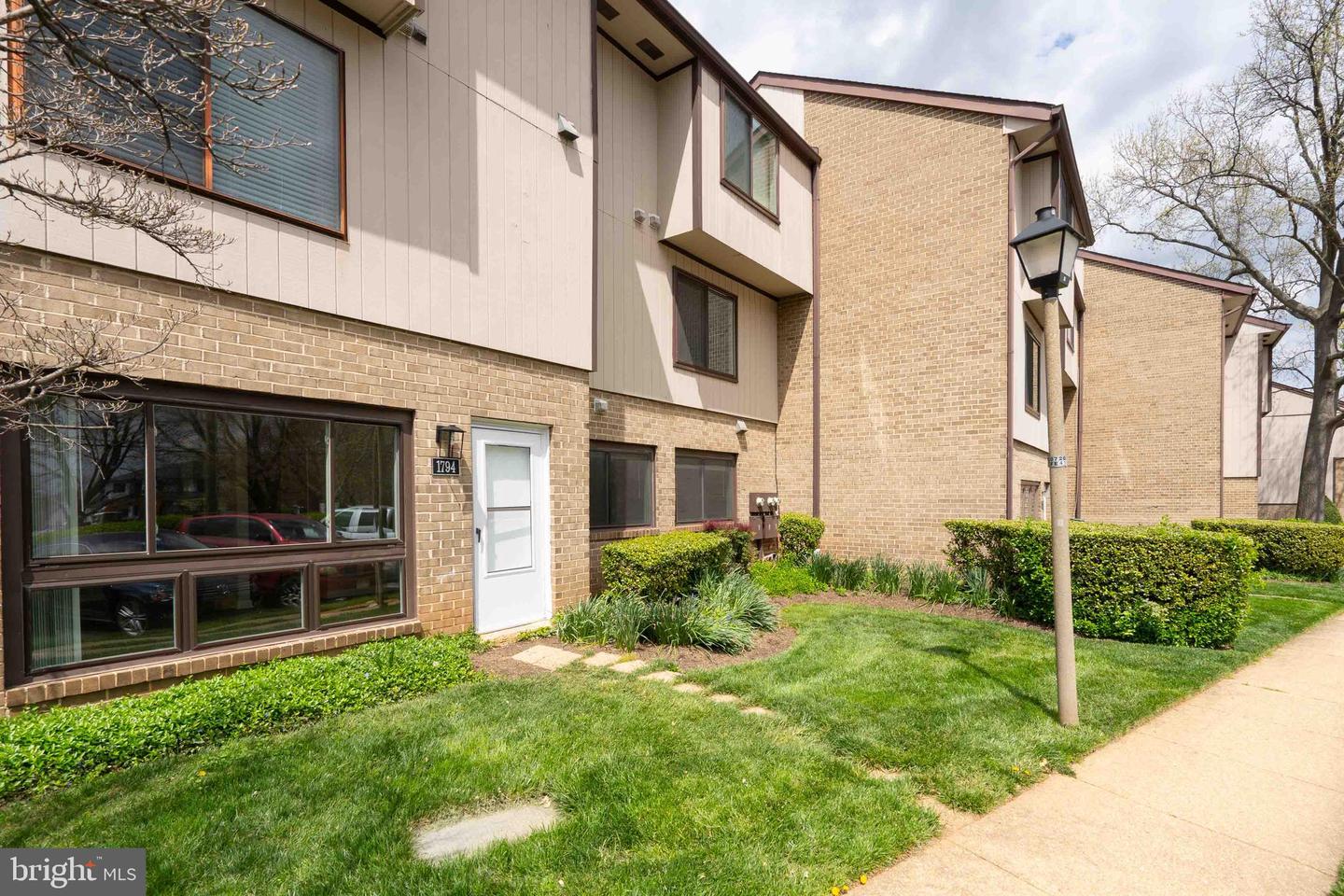 1794 Westwind Way