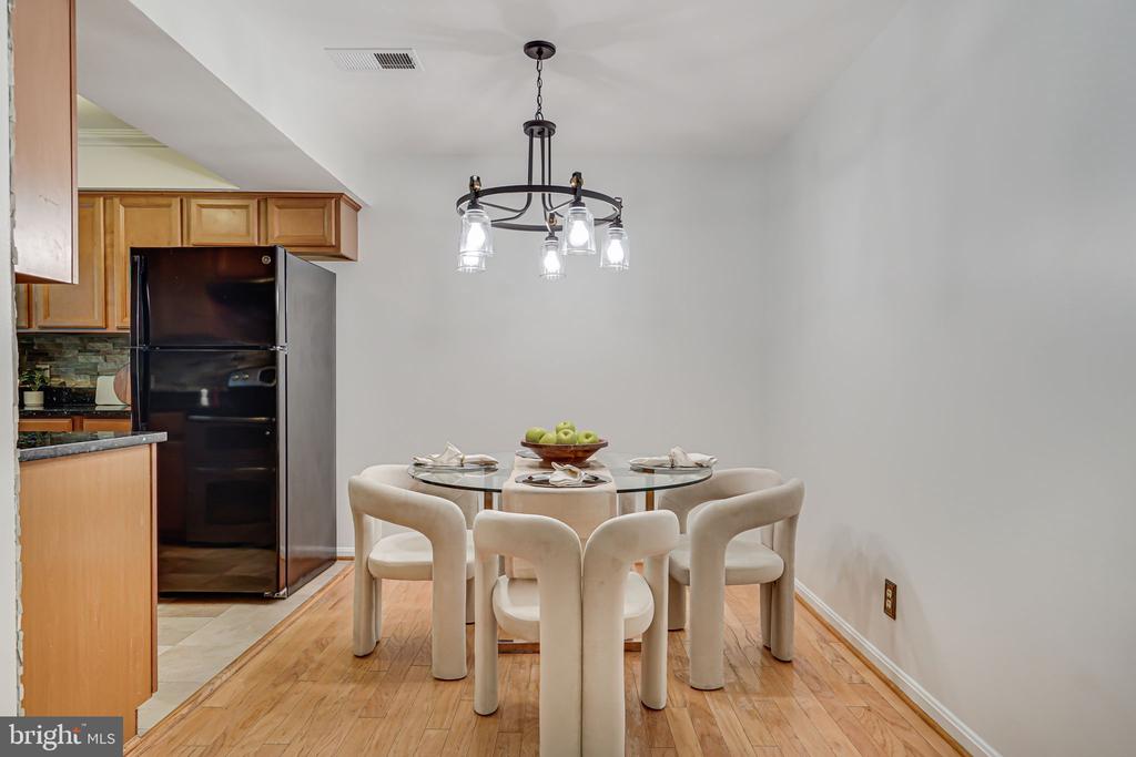 3900 Golf Tee Ct #395