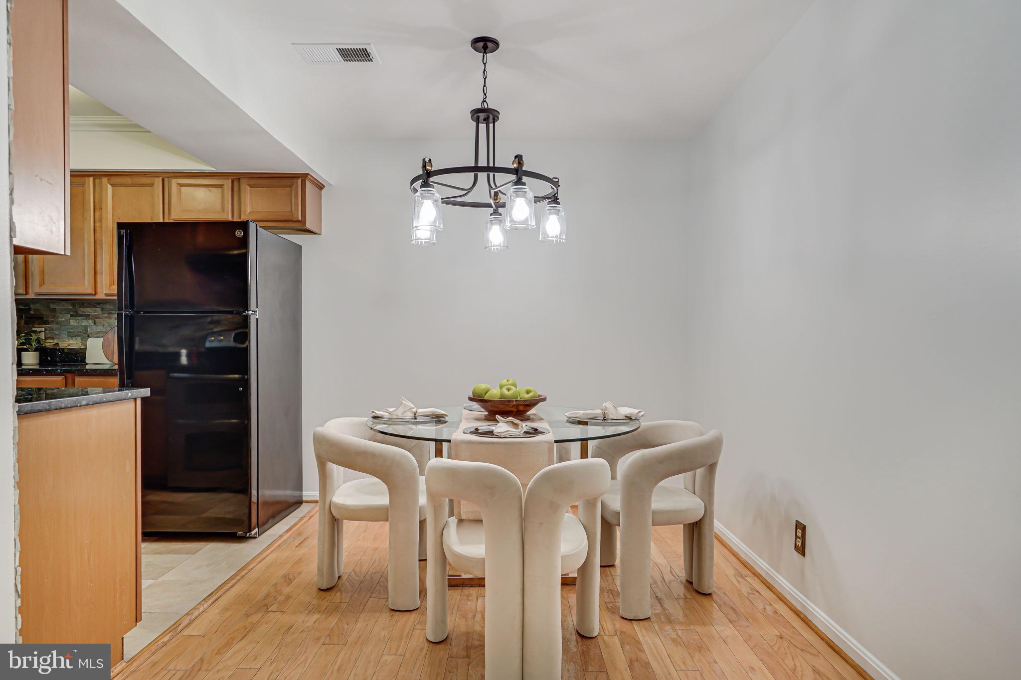 3900 Golf Tee Ct #395