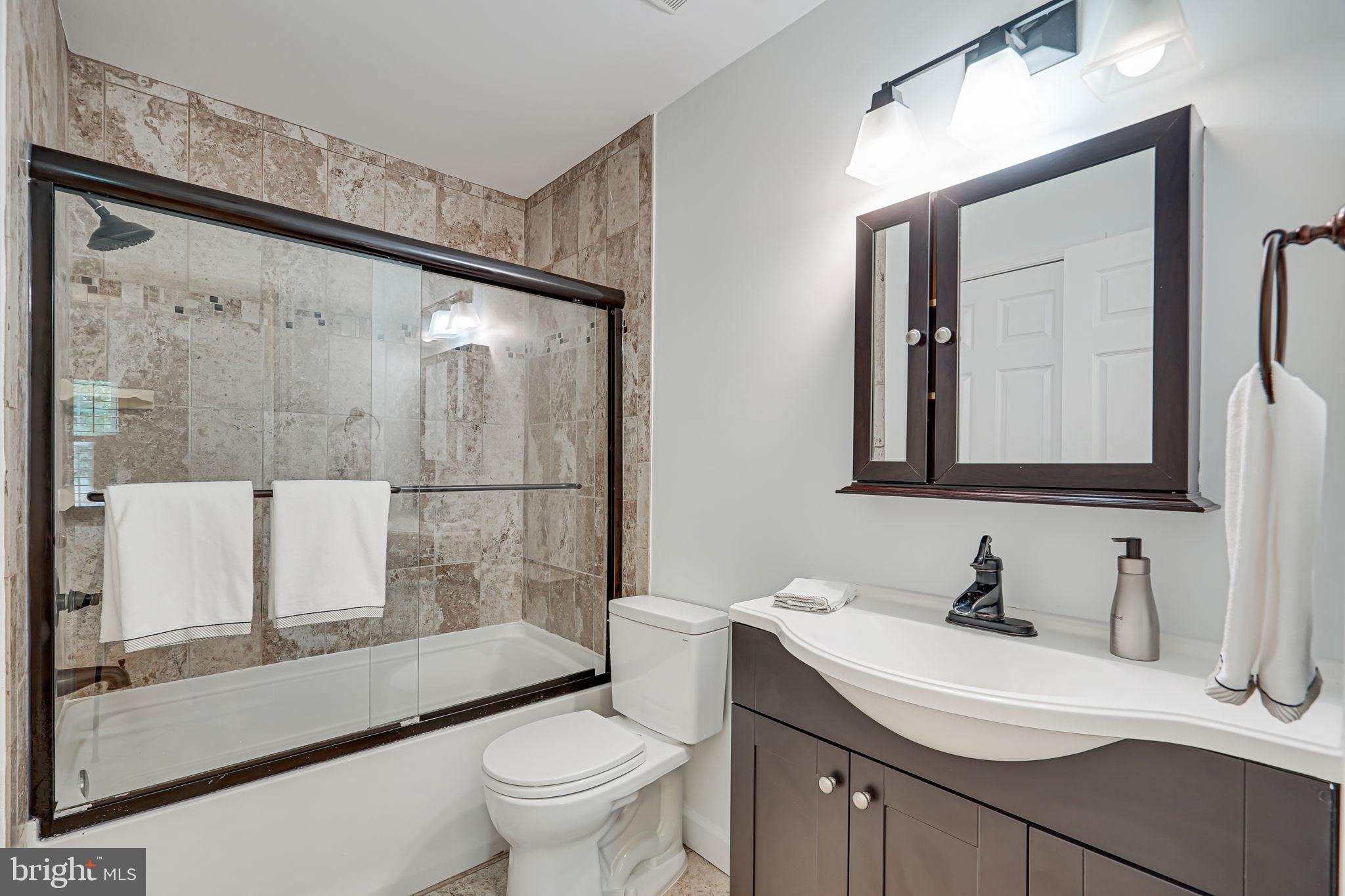 3900 Golf Tee Ct #395