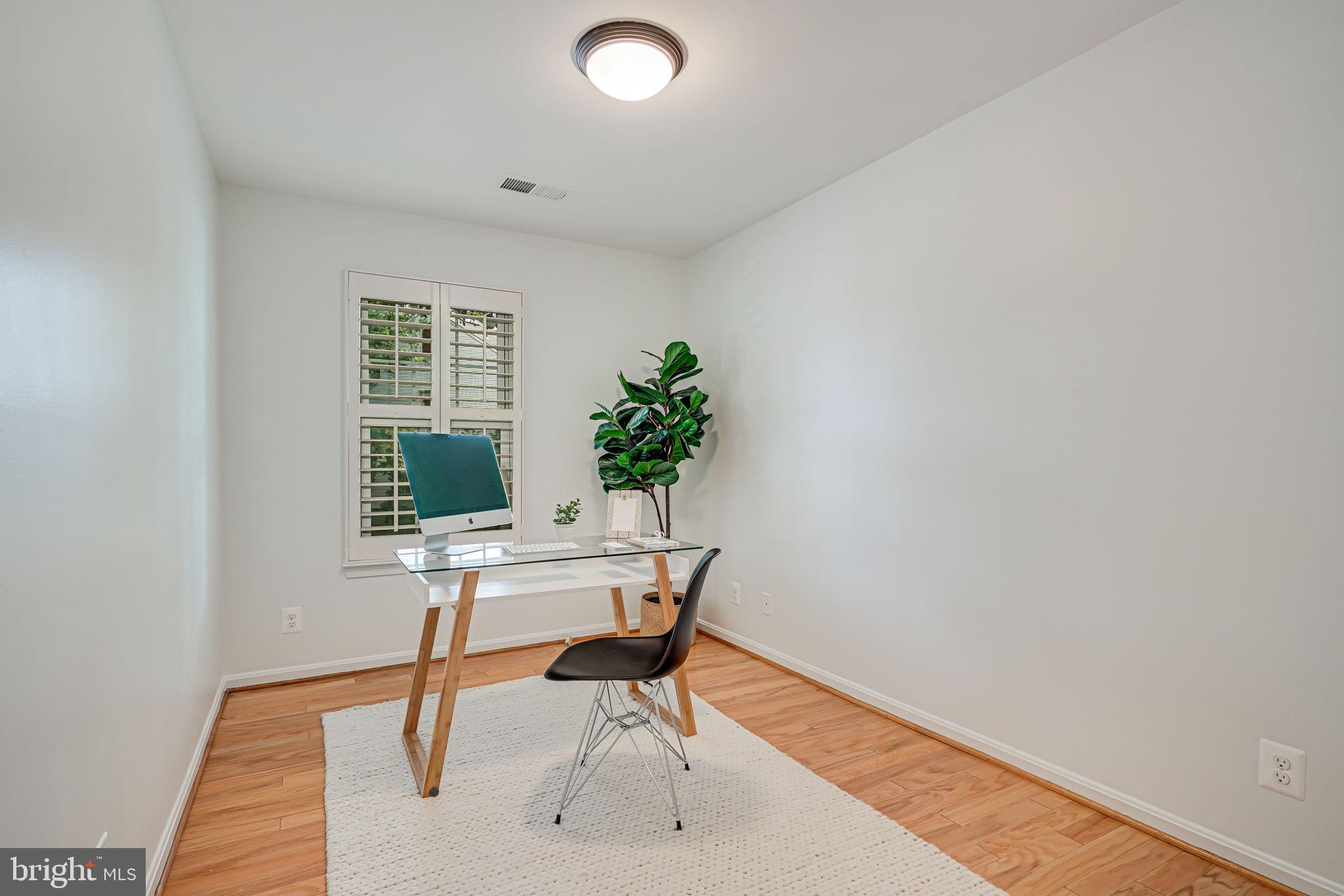 3900 Golf Tee Ct #395