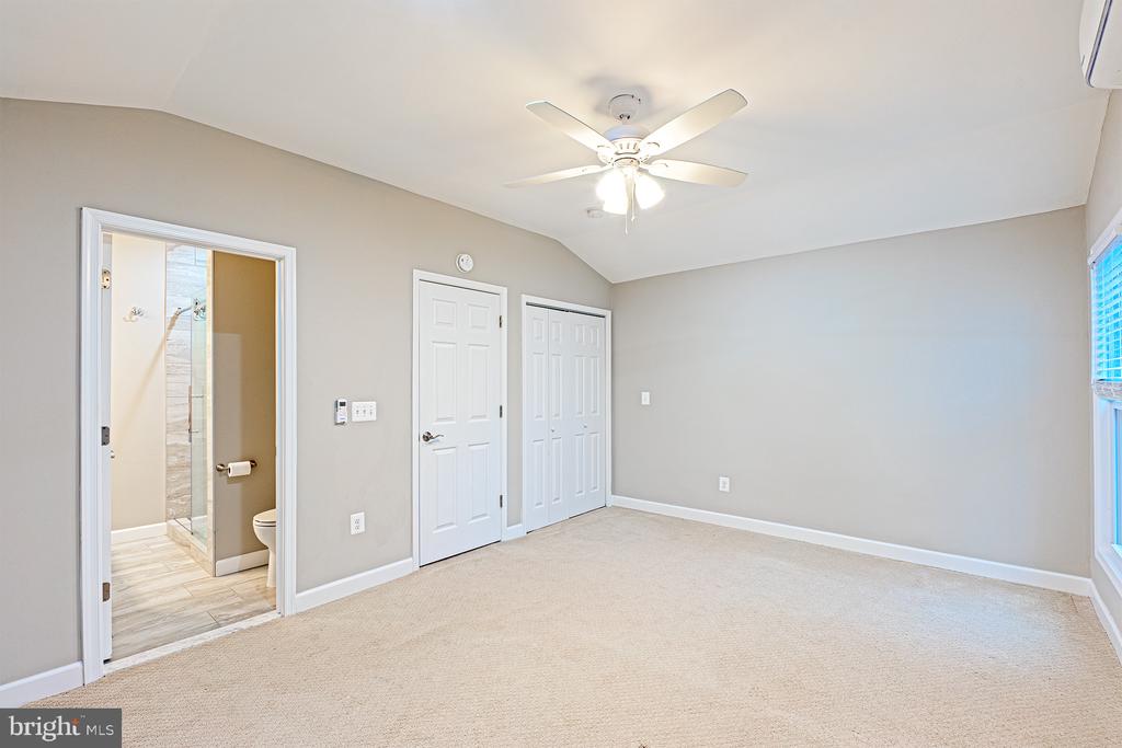 9705 LOCUST HILL DRIVE