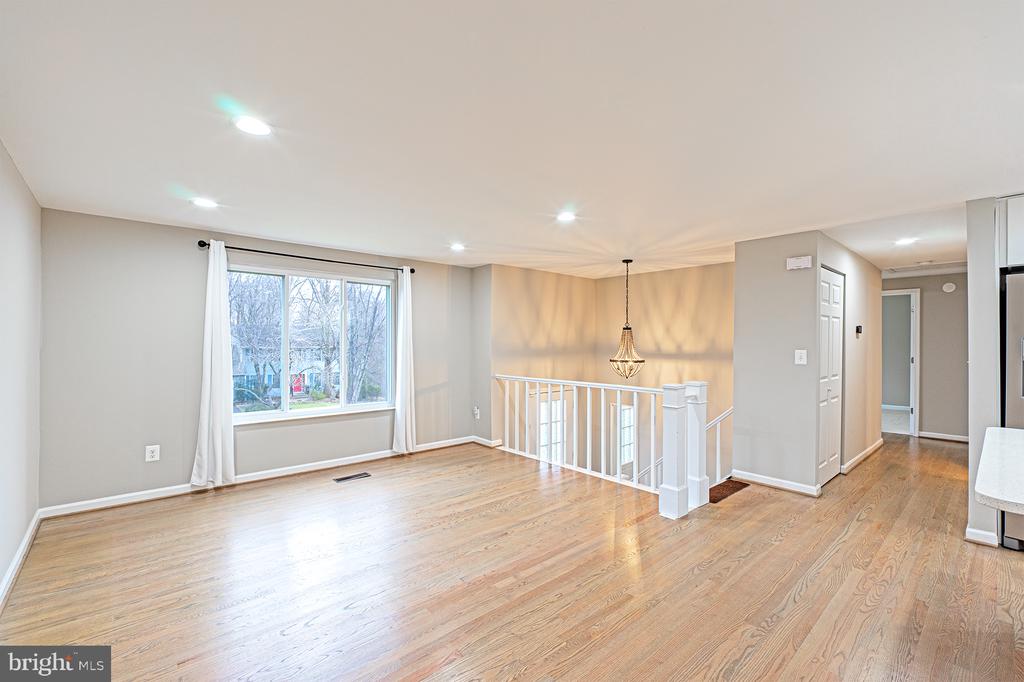 9705 LOCUST HILL DRIVE